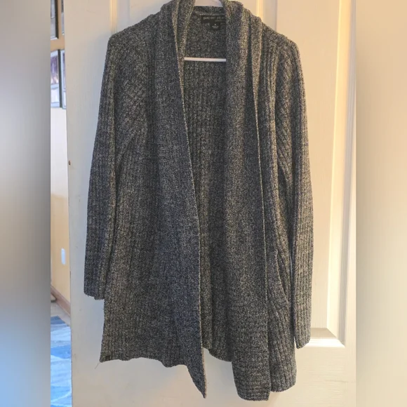 Barefoot Dreams Open-Front Cardigan Sweater With Pockets. Navy And Gray Blend. - Picture 10 of 10